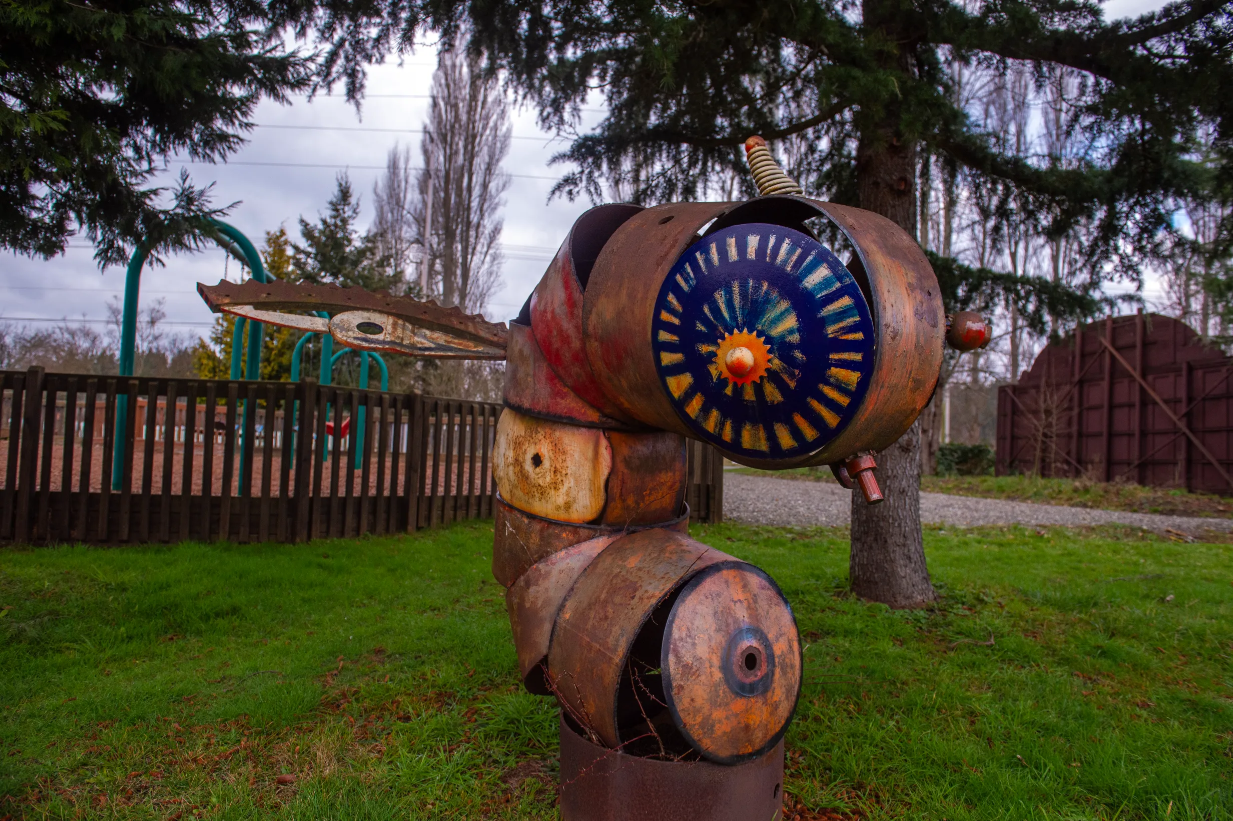 Bumblebee — sculpture by Ben Rainwater